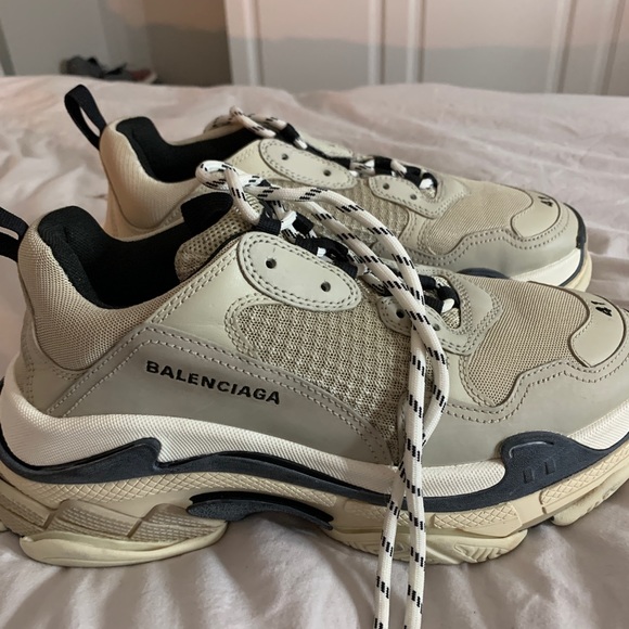 balenciaga runners tan cream